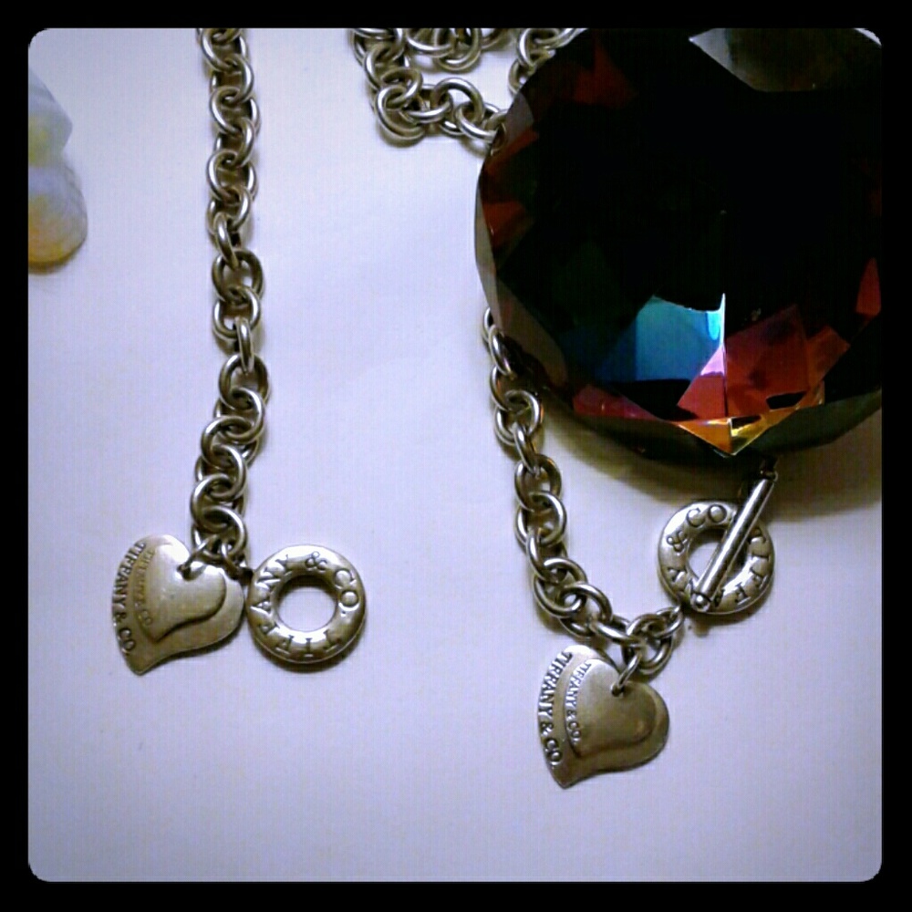 TIFFANY & CO